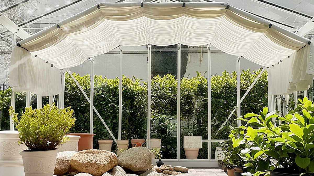 Idées de Véranda en Verre : Conceptions Lumineuses et Spacieuses pour Votre Maison